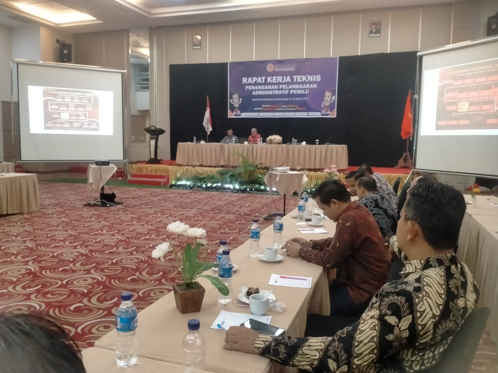 Bawaslu Kota Pariaman Mengikuti Rapat Kerja Teknis Penanganan Pelanggaran Administratif Pemilu