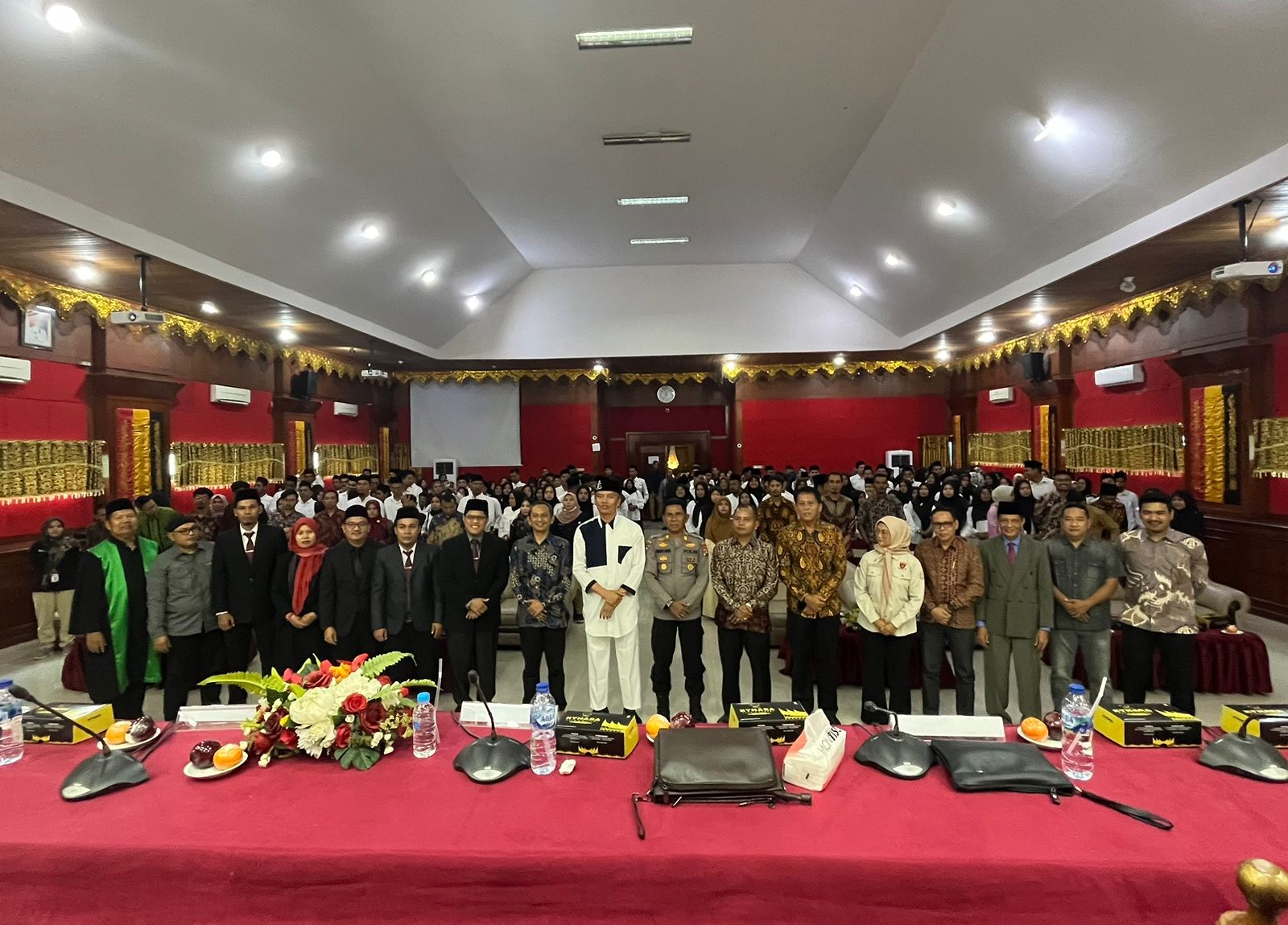 Foto bersama Pelantikan PPS Kota Pariaman