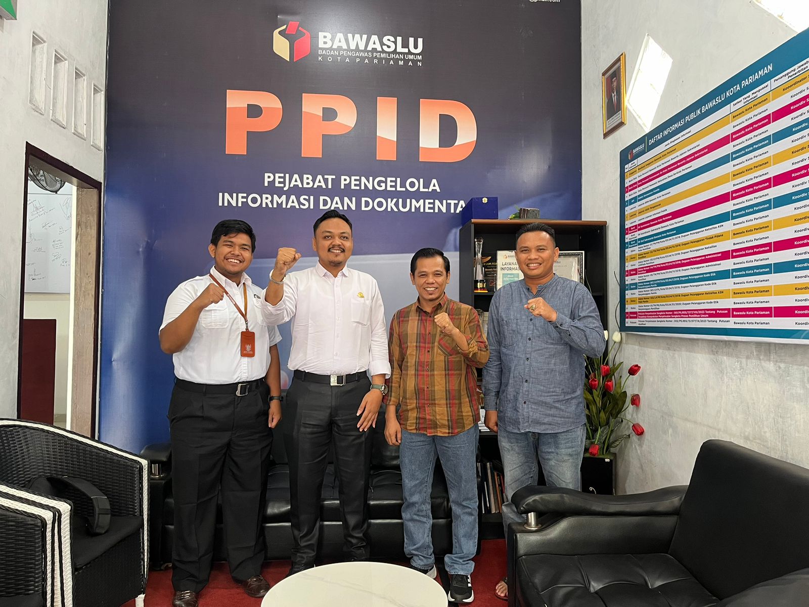 Foto bersama Koordinator Divisi HPPH dan Koordinator Divisi PPPS Bawaslu Pariaman bersama Komisi Yudisial Provinsi Sumatera Barat