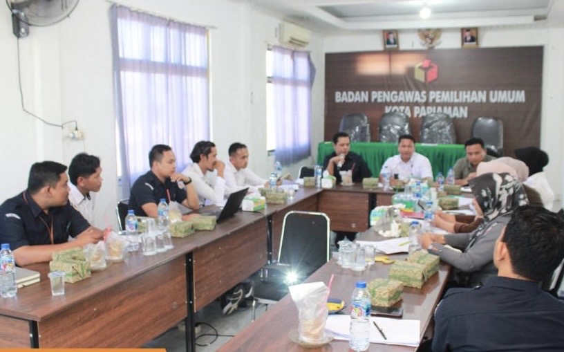 Foto saat rapat bersama sentra gakkumdu terkait dugaan pelanggaran pilkada