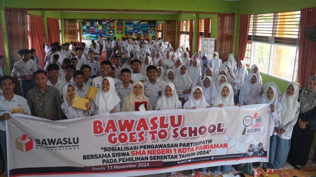 Bawaslu goes to school di SMA N 1 Pariaman