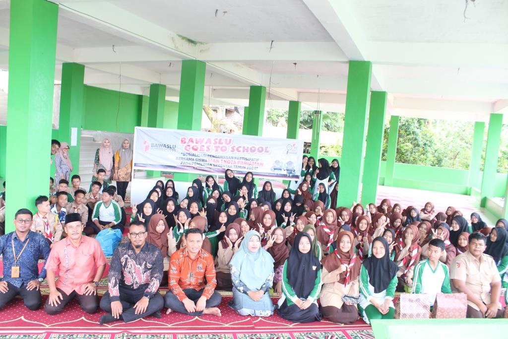 Bawaslu goes to school di MAN Padusunan Kota Pariaman