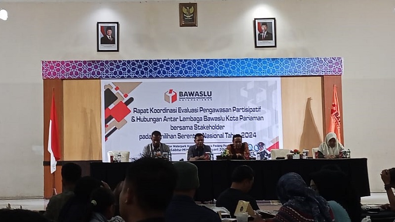 Foto Rakor Evaluasi Usai Pilkada Serentak Bawaslu Kota Pariaman, 01/02/25