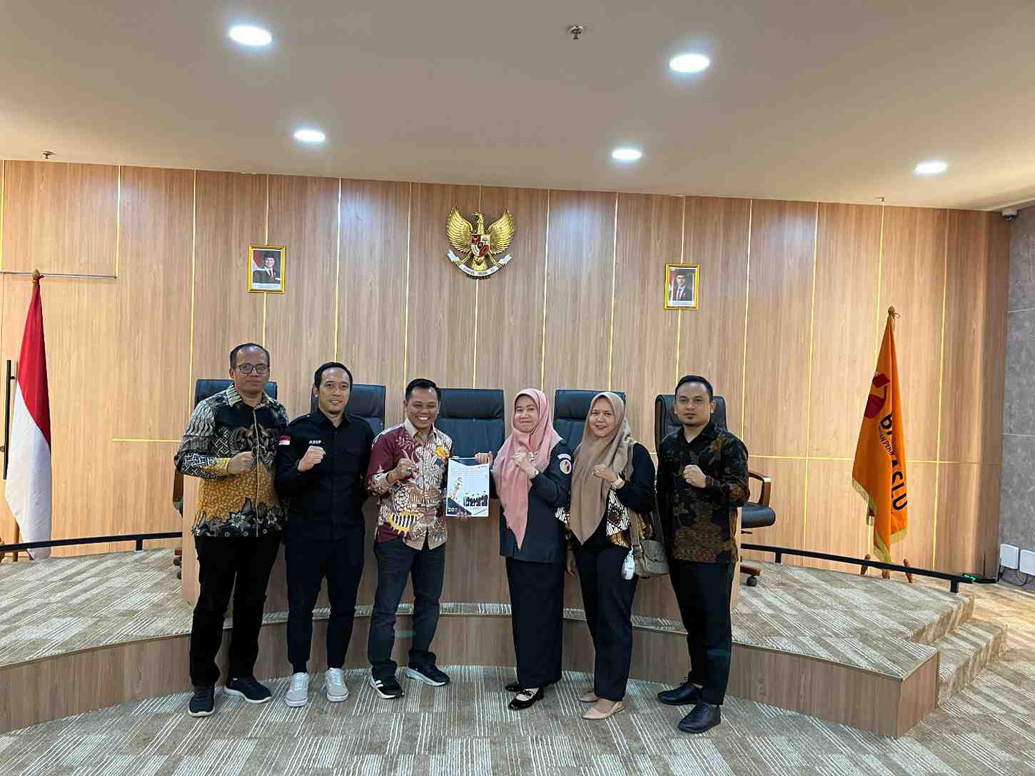 Foto penyampaian Laporan Penanganan Pelanggaran Pemilihan Tahun 2024, 10/02/25