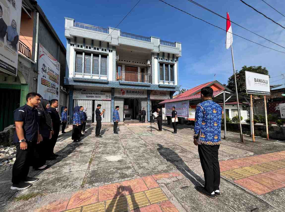 Foto Upacara Memperingati Hari Kebangkitan Nasional, 20 Mei 2025