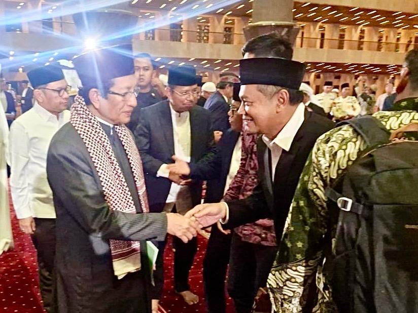 Sekretaris Jenderal Bawaslu, Ichsan Faudy menghadiri Peringatan Tahun Baru Islam 1447 Hijriah tingkat kenegaraan yang diselenggarakan oleh Menteri Agama Republik Indonesia di Masjid Istiqlal, Jakarta, Kamis (26/6/2025) malam.