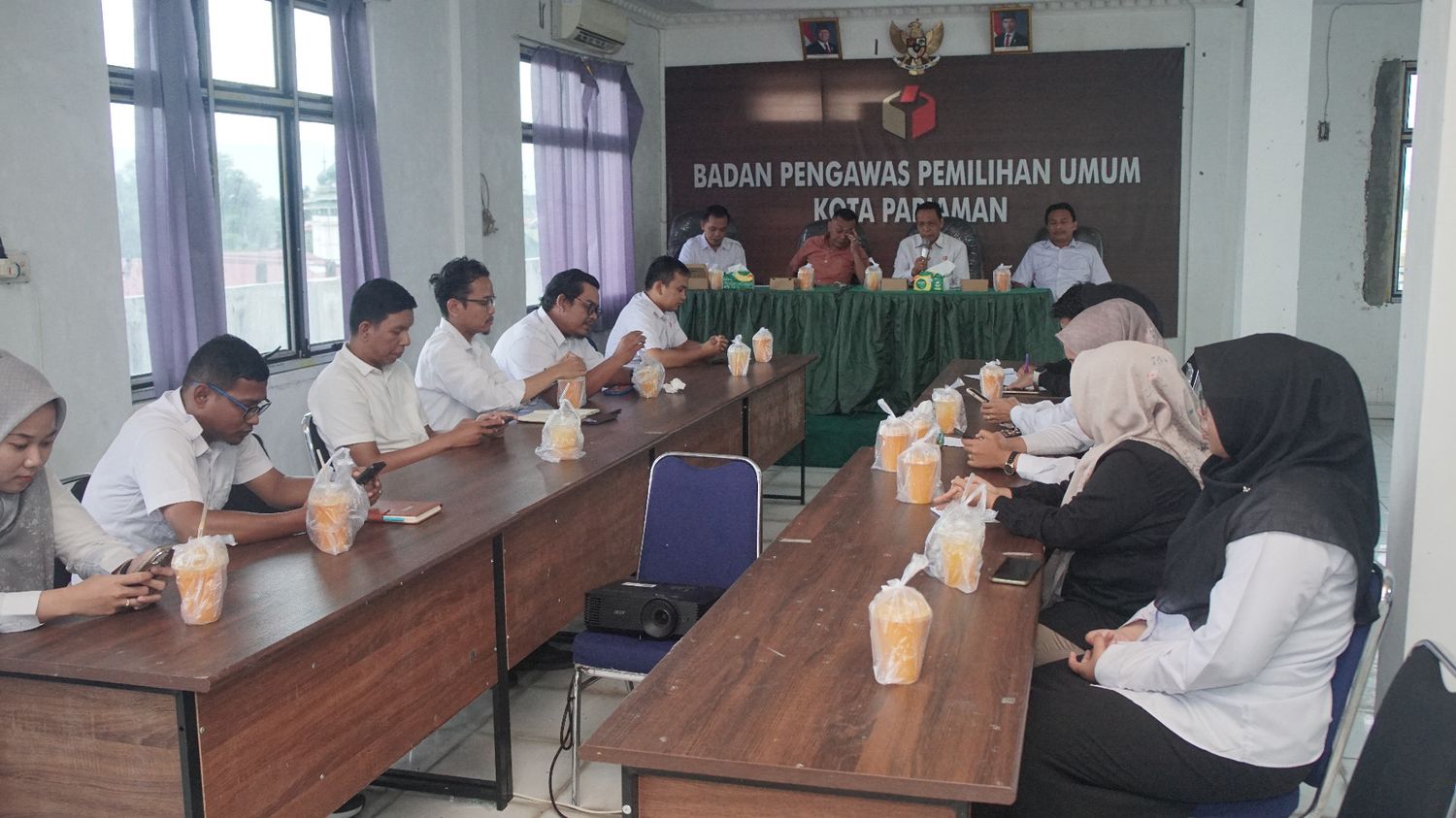 SUmon ANggota Bawaslu Provinsi Sumatera Barat, Benny Azis terkait produk hukum, 18/06/25