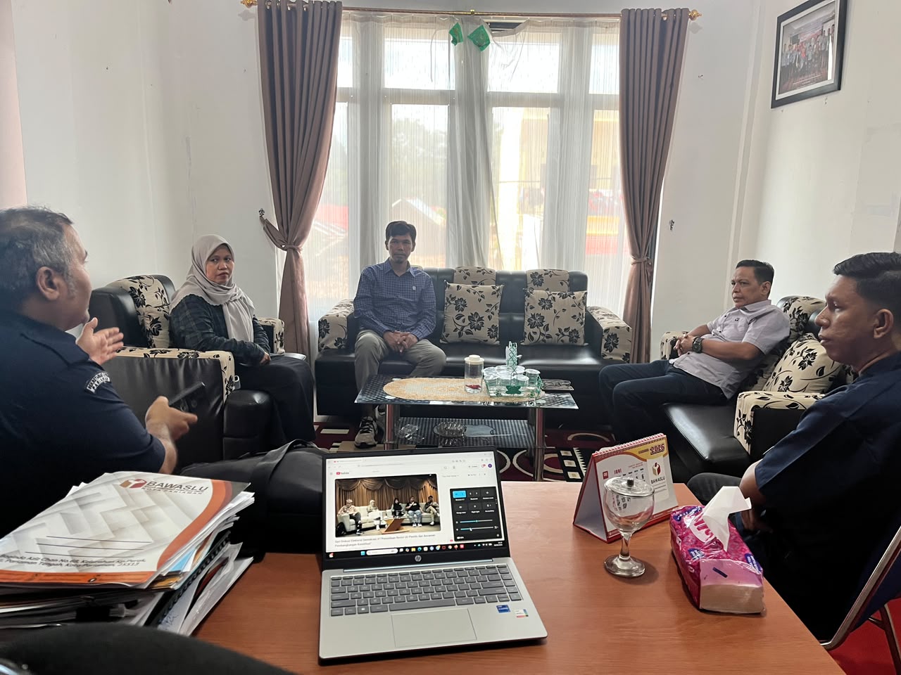  Bawaslu Sambut Koordinasi KPU Pariaman dalam rangka persiapan Rapat Pleno Rekapitulasi PDPB Triwulan II, selasa (30/06/2026)