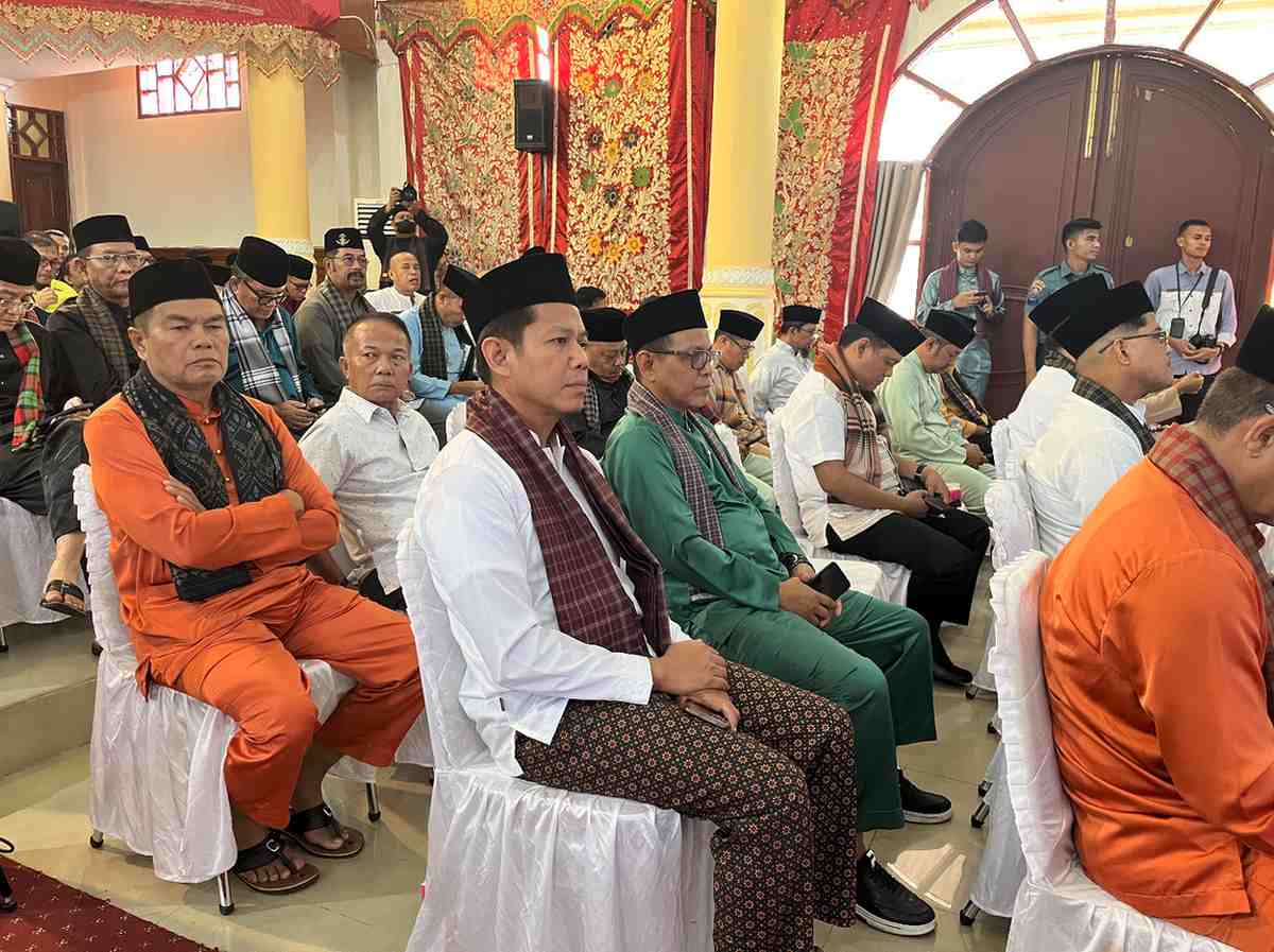 Ketua Bawaslu, Riswan saat menghadiri kegiatan Rapat Paripurna HUT Kota Pariaman ke-24, 02/07/26