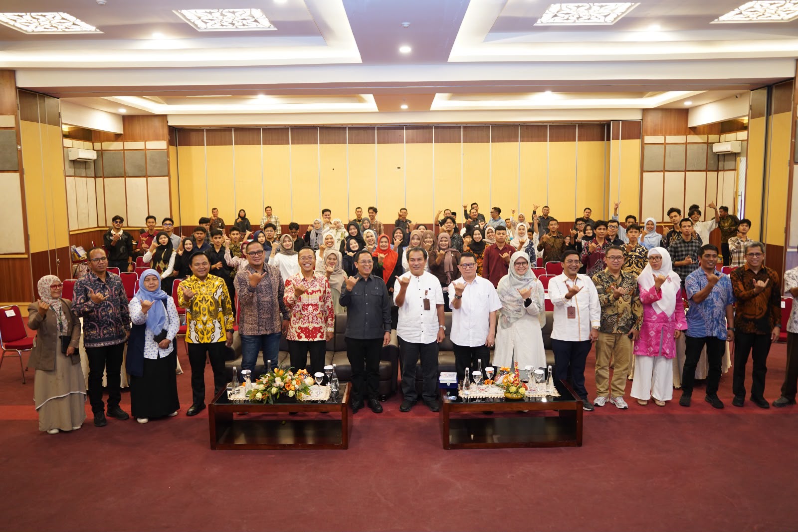Anggota Bawaslu  RI, Fuadi dalam Kegiatan Campus Connect di UNP, 13/10/26