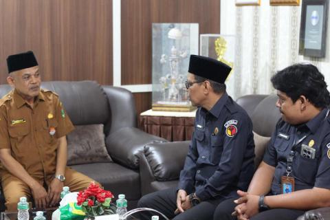 Kosolidasi Demokrasi Bawaslu Kota Pariaman dengan Kepala Sekolah dan Majelis Guru SMA N 1 Pariaman, 21/09/26