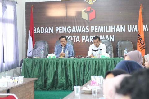 Bawaslu Pariaman Gelar Rapat Internal, 07/10/26