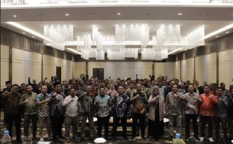 Foto bersama dalam kegiatan Rakernis pencalonan Kepala Daerah 2024