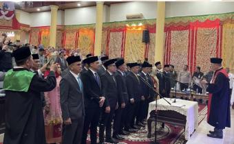 Foto Pelantikan 20 anggota DPRD periode 2024-2029