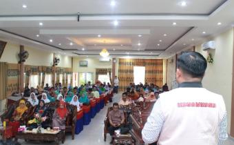 Foto Pimpinan Bawaslu Pariaman Muhammad Khadafi membuka acara sosialisasi pengawasan partisipatif bersama Pemilih Pemula, jumat (04/10/24)
