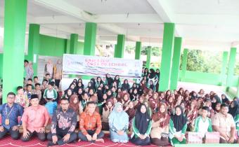 Bawaslu goes to school di MAN Padusunan Kota Pariaman