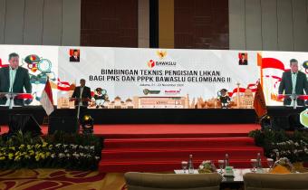 Bimbingan teknis pengisian LHKAN bagi PNS dan PPPK Bawaslu Gelombang II yang digelar di Grand Paragon Hotel Jakarta pada 21-23 November 2024