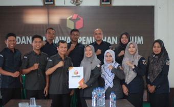 Penyerahan SK Koordinator Sekretariat Bawaslu Kota Pariaman oleh Bawaslu Provinsi Sumatera Barat, 03/02/25