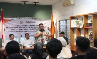 Ketua Bawaslu Rahmat Bagja saat menjadi narasumber di Forum Dialog Kepemiluan yang Digelar di Kabupaten Hulu Sungai Tengah, Provinsi Kalimantan Selatan pada Rabu (4/6/2025).