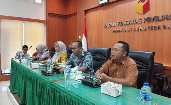 Bawaslu Kota Pariaman mengikuti Rapat Dalam Kantor yang diselenggarakan oleh Bawaslu Provinsi Sumatera Barat pada Kamis, 28/08/25