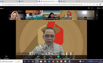 Kepala Sekretariat Bawaslu Provinsi Sumatera Barat, Rinaldi Aulia saat memberikan pengarahan pada rapat daring, 23/10/25