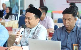 Tanggapan ANggota Bawaslu Kota Pariaman, Ulil Amri saat mengawasi jalannya Rapat Rekapitulasi PDPB Triwulan I tahun 2026, 02/04/2026