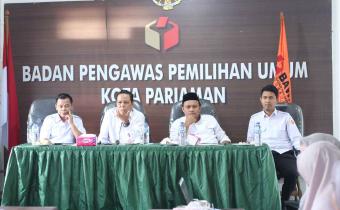 Ketua Bawaslu Kota Pariaman saat memberikan arahan terkait pengawasan PDPB pada rapat internal, Rabu 15/04/2026