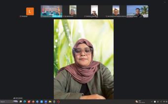 Lolly Suhenty Anggota Bawaslu RI memberikan sambutan dalam kegiatan Diskusi SEPAKAT via zoom meeting, senin, 20/04/2026