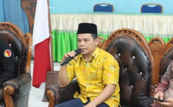 Anggota Bawaslu Kota Pariaman, Elmahmudi dalam penyampaian materi kepada peserta P2P, 25/07/26