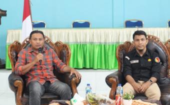 Anggota Bawaslu Kota Pariaman, Ulil Amri saat menyampaikan materi kepada peserta P2P, 25/07/26